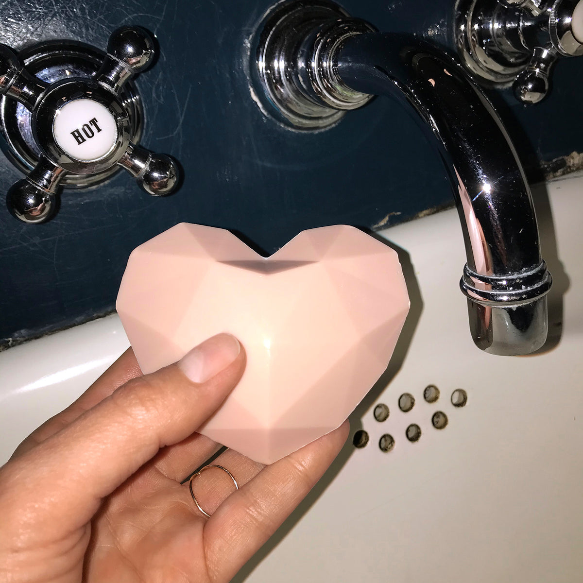 HEART SOAP Blush Rose'